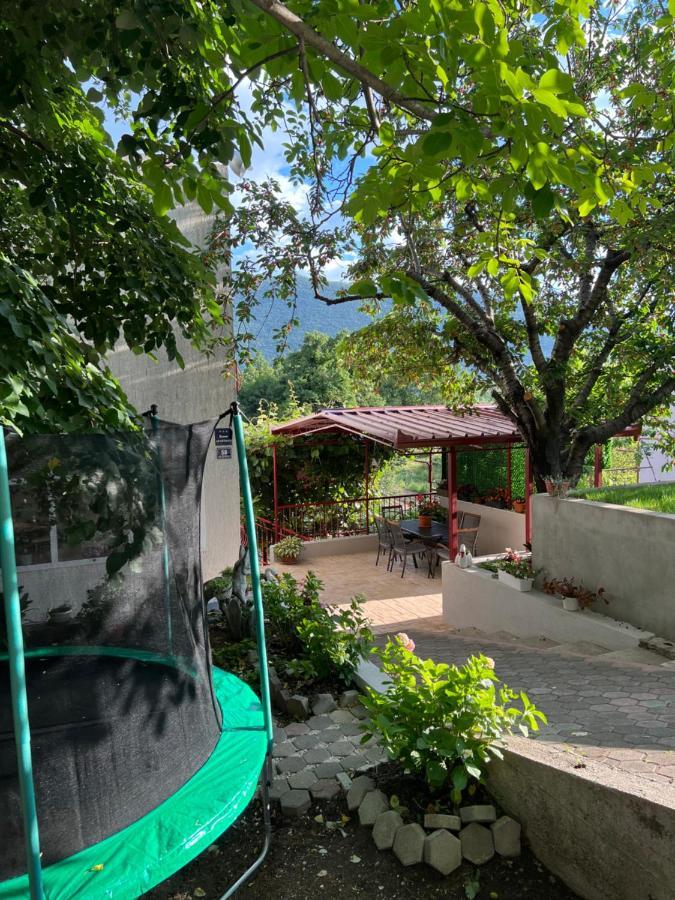 Apartament Green Valley Omiš Екстериор снимка